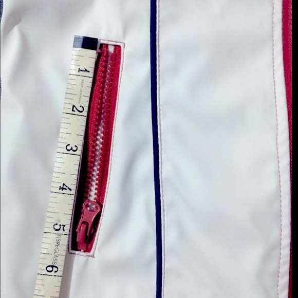 VINTAGE BEVERLY HILLS  WHITE LEATHER JACKET - Picture 7 of 8